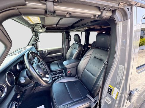 Used 2023 Jeep Wrangler Unlimited Sahara w/ Cold Weather Group AWD/4WD image 23