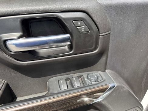 Used 2022 Chevrolet Silverado 1500 RST AWD/4WD image 18