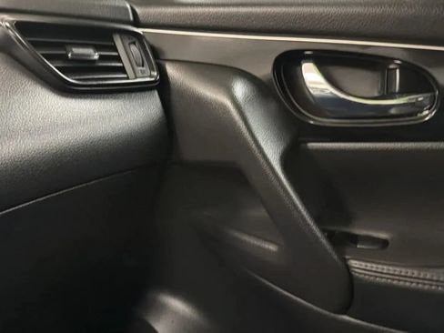 Used 2018 Nissan Rogue Sport SL w/ SL Premium Package AWD/4WD image 16