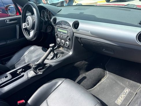 Used 2012 MAZDA MX-5 Miata Grand Touring w/ Premium Pkg RWD image 6