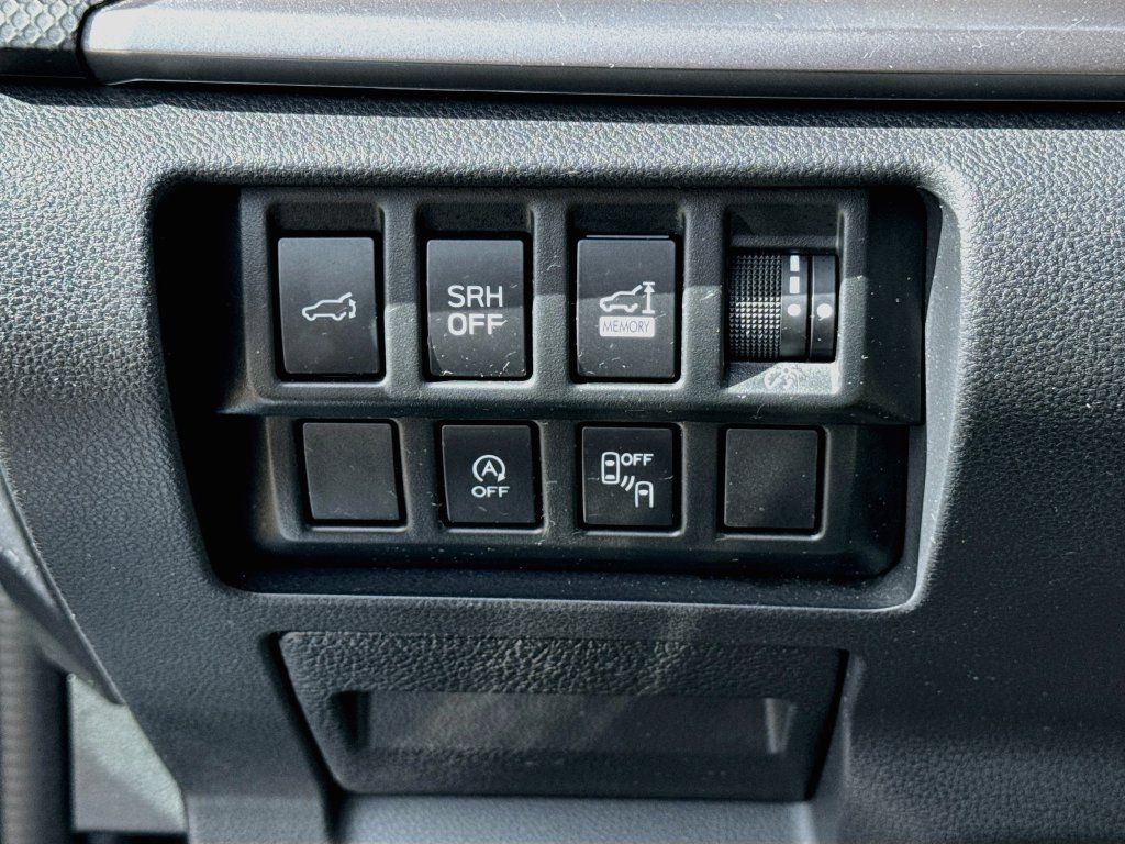 Certified 2023 Subaru Forester Premium AWD/4WD image 6
