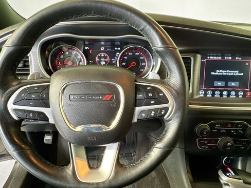 Used 2018 Dodge Charger GT image 11