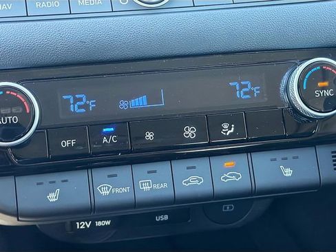 New 2026 Hyundai Elantra Limited FWD image 21