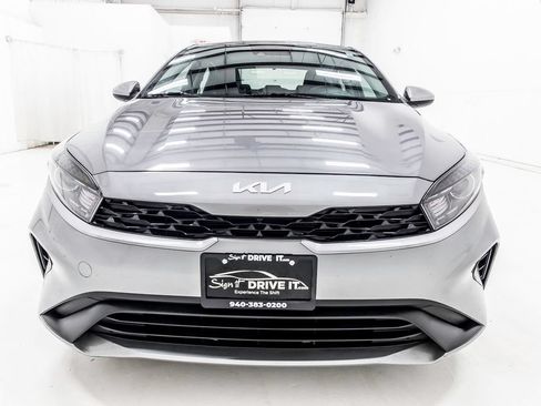 Used 2024 Kia Forte LXS FWD image 10