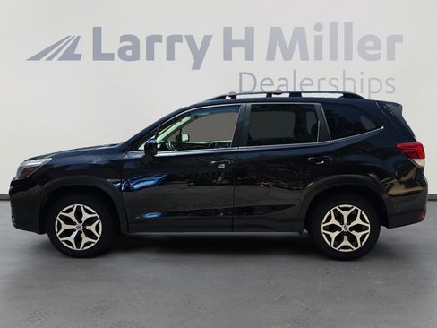 Used 2020 Subaru Forester Premium AWD/4WD image 2