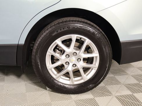 Used 2022 Chevrolet Equinox LT FWD image 17