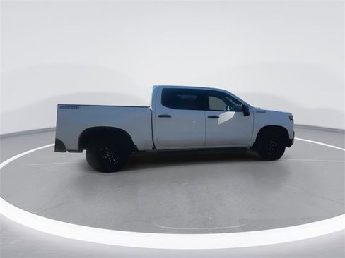 Used 2021 Chevrolet Silverado 1500 LT Trail Boss w/ Convenience Package II image 12