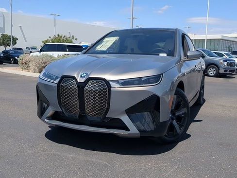 New 2025 BMW iX xDrive50 image 3