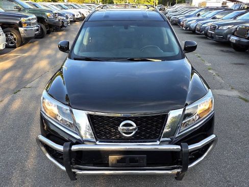 Used 2014 Nissan Pathfinder SV AWD/4WD image 3