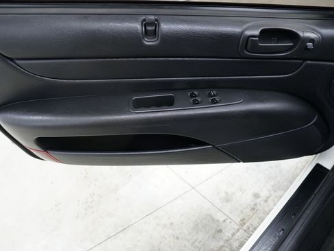Used 2005 Chrysler Sebring Touring image 18