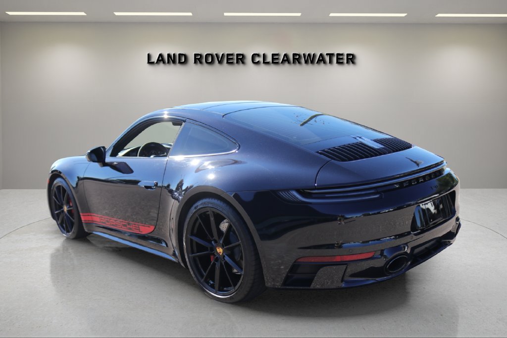 Used 2023 Porsche 911 Carrera image 3