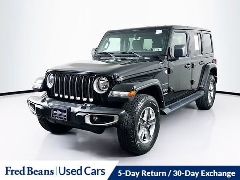 Used 2022 Jeep Wrangler Unlimited Sahara w/ Cold Weather Group AWD/4WD image 3