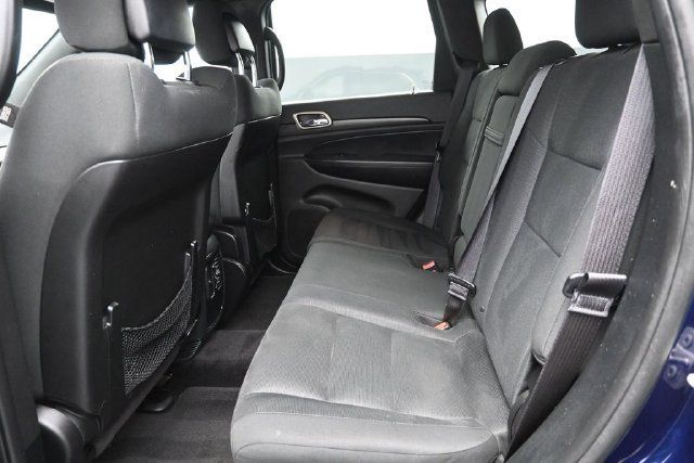 Used 2017 Jeep Grand Cherokee Laredo w/ Quick Order Package 23E AWD/4WD image 7