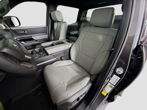 New 2026 Toyota Tundra Limited image 14