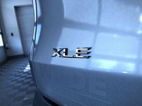 Certified 2025 Toyota Grand Highlander AWD image 17