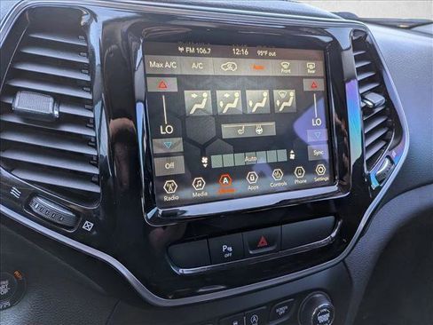 Used 2020 Jeep Cherokee Limited image 13