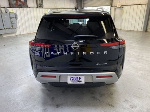 Used 2024 Nissan Pathfinder SL AWD/4WD image 7