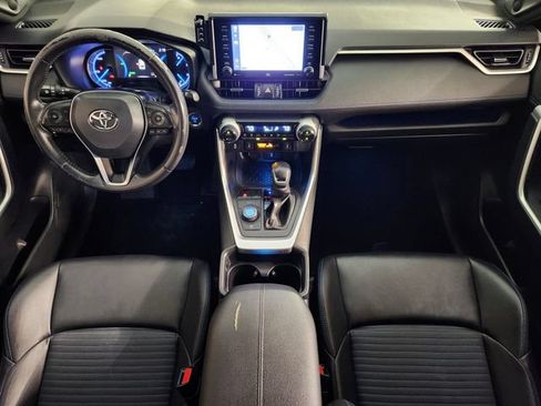 Used 2019 Toyota RAV4 XSE AWD/4WD image 4
