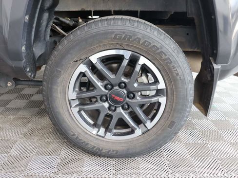 Used 2024 Toyota Tacoma TRD Sport w/ TRD Sport Upgrade Package RWD image 17