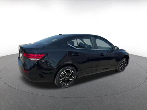 Used 2025 Nissan Sentra SV image 14