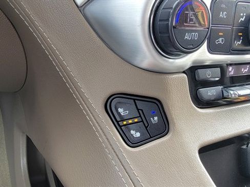 Used 2017 GMC Yukon SLT w/ Open Road Package image 36