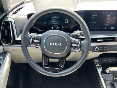 Used 2025 Kia Sorento EX w/ Panoramic Sunroof Package AWD/4WD image 24