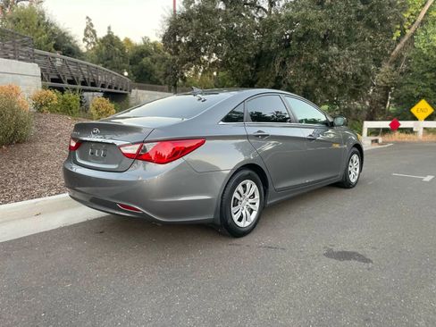 Used 2013 Hyundai Sonata GLS image 3
