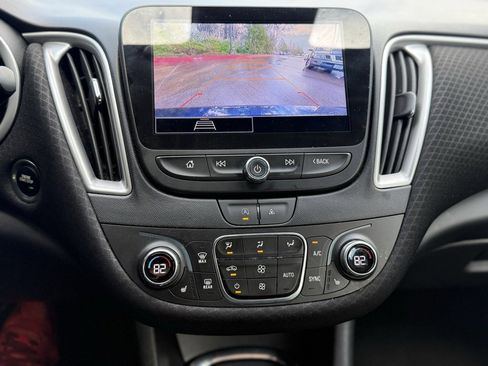 Used 2023 Chevrolet Malibu LT image 35