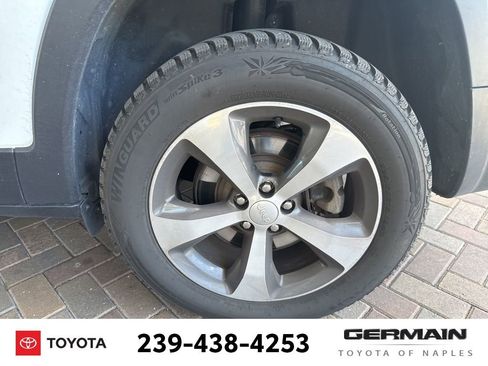 Used 2019 Jeep Cherokee Limited w/ Trailer Tow Group image 13