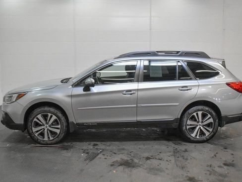 Used 2019 Subaru Outback 3.6R Limited w/ Popular Package #2 image 4