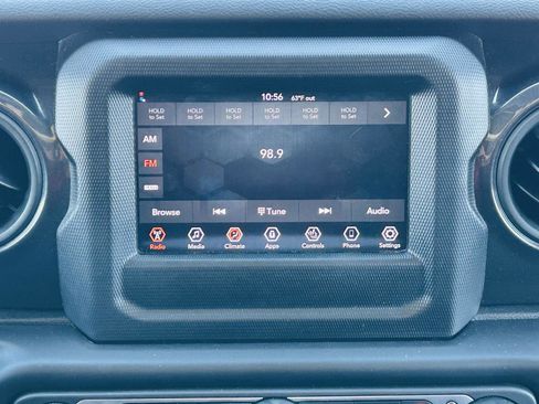 Used 2022 Jeep Wrangler Unlimited Sport AWD/4WD image 16