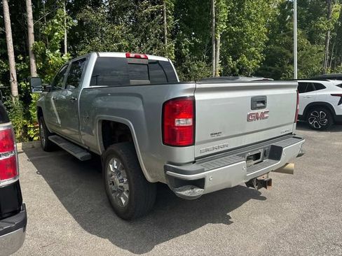 Used 2018 GMC Sierra 2500 Denali w/ Duramax Plus Package AWD/4WD image 7