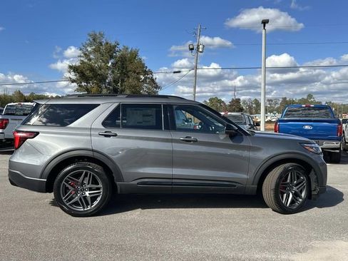 New 2026 Ford Explorer ST w/ Sun And Sound Package image 5