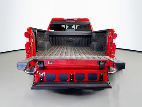 Used 2023 Chevrolet Silverado 1500 LT Trail Boss w/ LT Trail Boss Premium Package AWD/4WD image 28