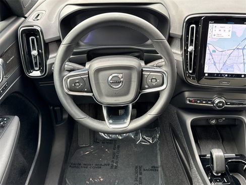 Certified 2023 Volvo C40 P8 Recharge Ultimate image 13
