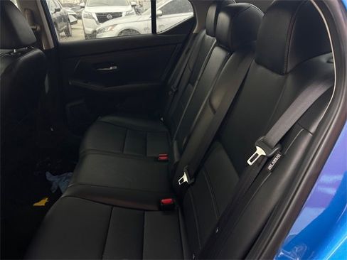 Used 2023 Nissan Sentra SR w/ SR Premium Package image 19