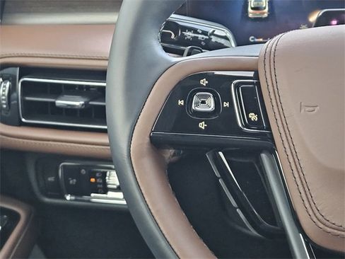 New 2026 Lincoln Aviator Reserve image 26