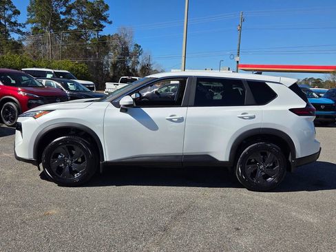 New 2026 Nissan Rogue SV w/ Cold Weather Package FWD image 2