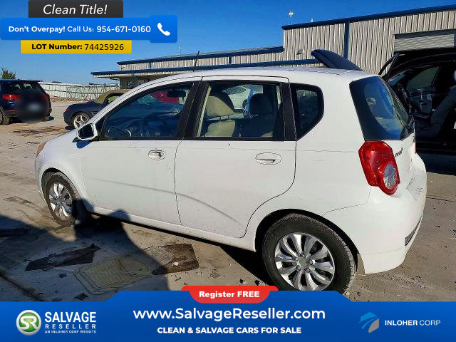 Used 2011 Chevrolet Aveo5 LT FWD image 3