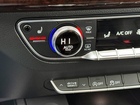 Used 2018 Audi Q5 2.0T Premium Plus w/ Premium Plus Package image 25