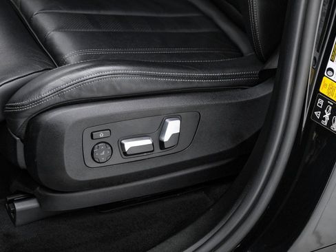 Used 2022 BMW X5 xDrive40i w/ Parking Assistance Package image 30