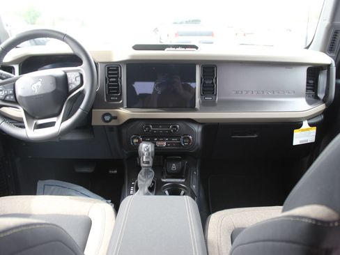 New 2026 Ford Bronco Big Bend AWD/4WD image 14