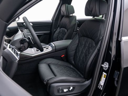 New 2026 BMW X7 xDrive40i image 14