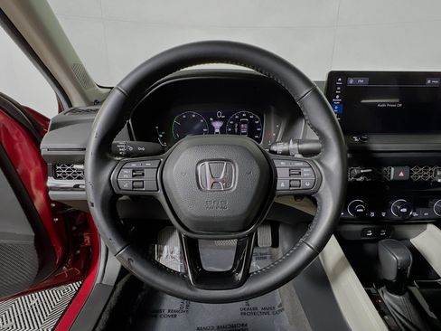 Used 2023 Honda Accord EX-L image 18