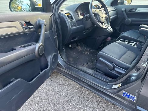 Used 2011 Honda CR-V LX image 9