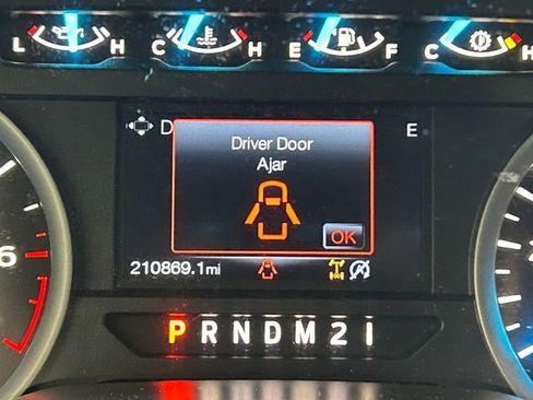 Used 2017 Ford F150 XLT w/ Equipment Group 302A Luxury image 19