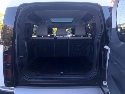 Used 2020 Land Rover Defender 110 HSE image 43