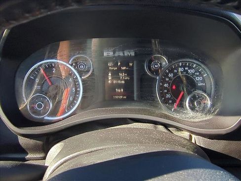 Used 2023 RAM 2500 Big Horn w/ Level 1 Equipment Group image 11