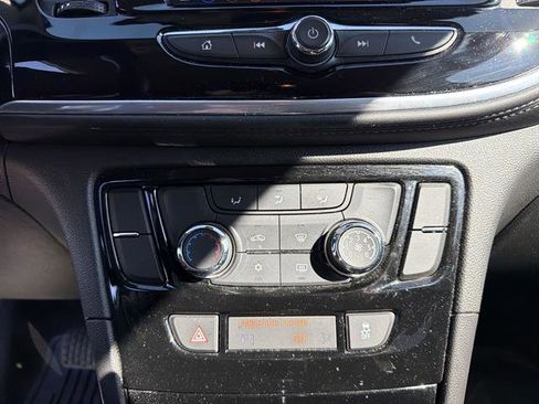 Used 2022 Buick Encore Preferred w/ Safety Package image 16