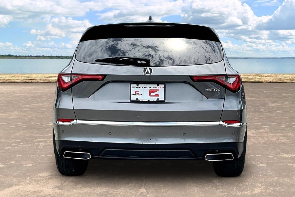 Used 2023 Acura MDX w/ Technology Package FWD image 5